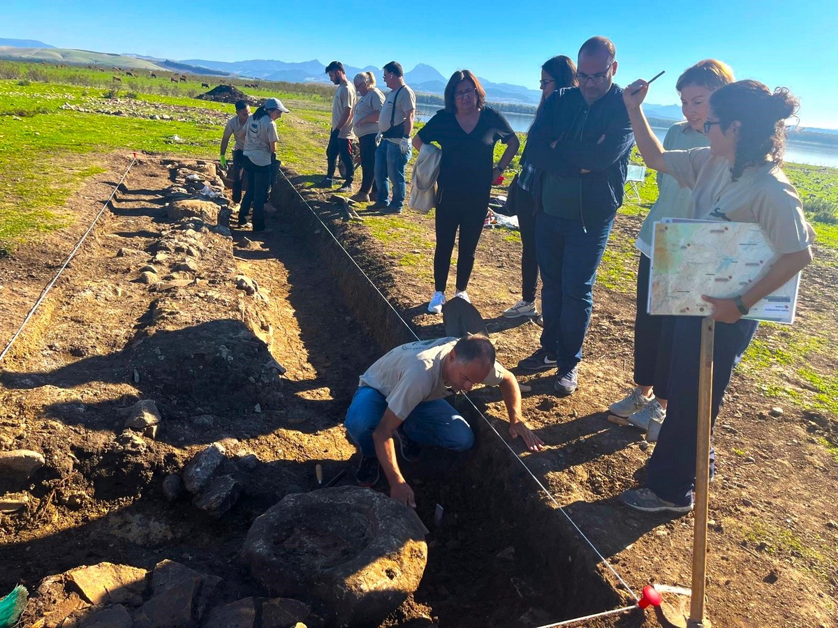 Excavación de una villa romana en El Cañuelo de Bornos